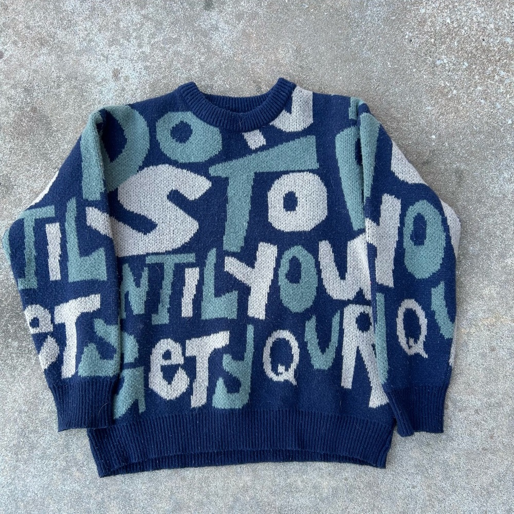 Men's Blue and Gray Graphic Sweater